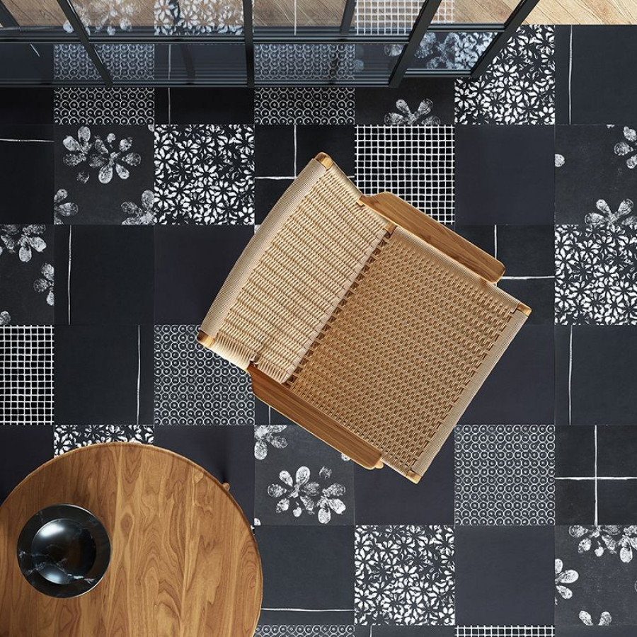 Керамогранит 30x30 Cosmo Black Chymia матовая черный орнамент Mutina Керамогранит 30x30 Cosmo Black Chymia матовая черный орнамент Mutina
